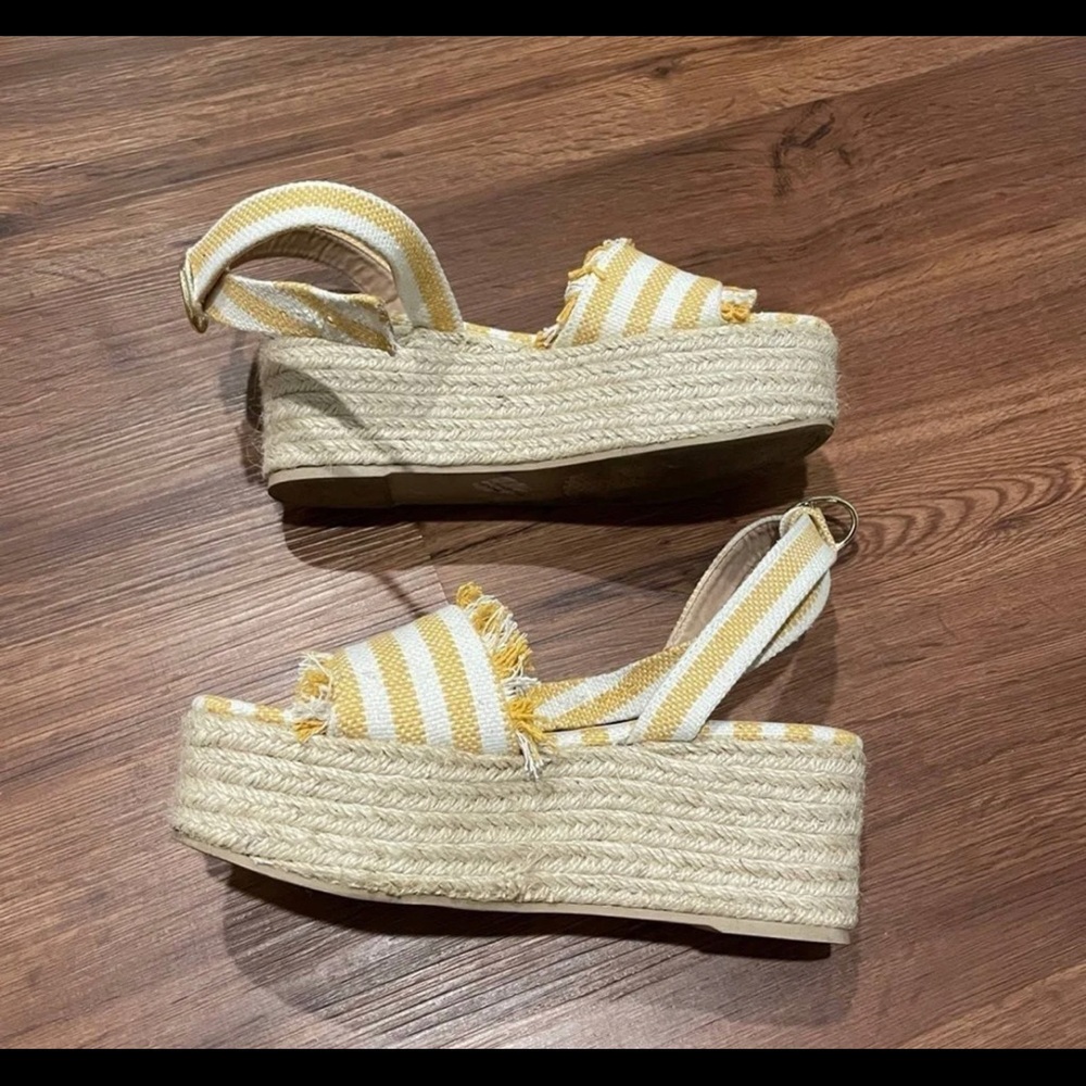 Summery Wedged Sandals